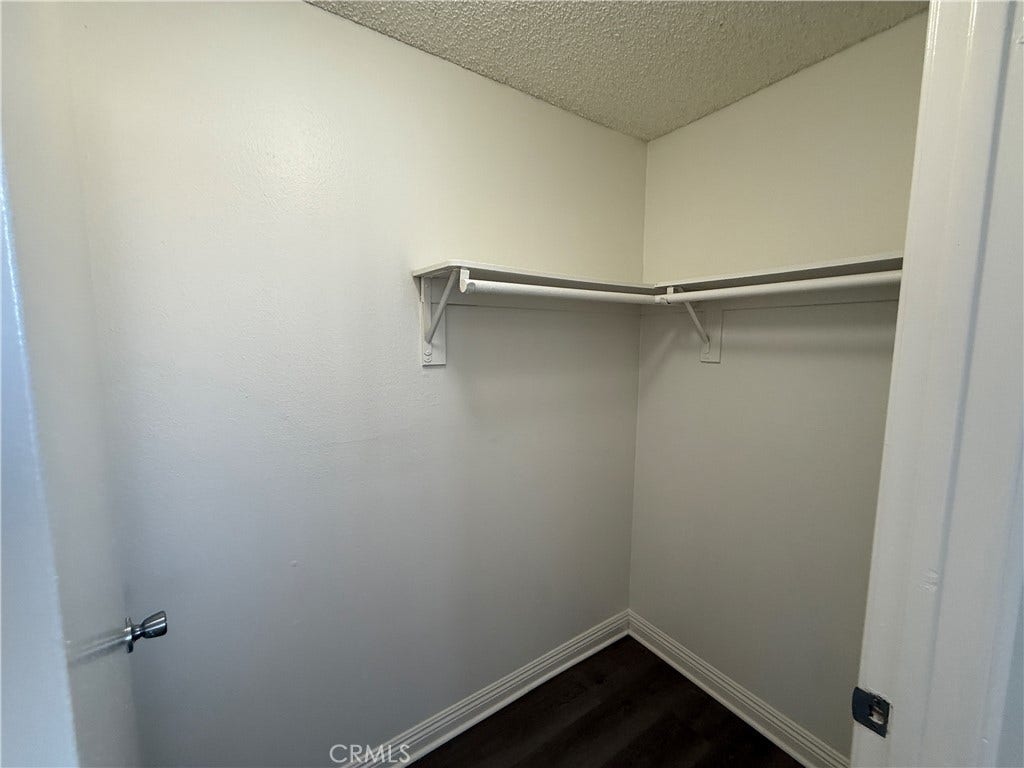 1212 Gladys Avenue, #201, Long Beach, CA 90804 1212 Gladys Avenue, #201, Long Beach, CA 90804