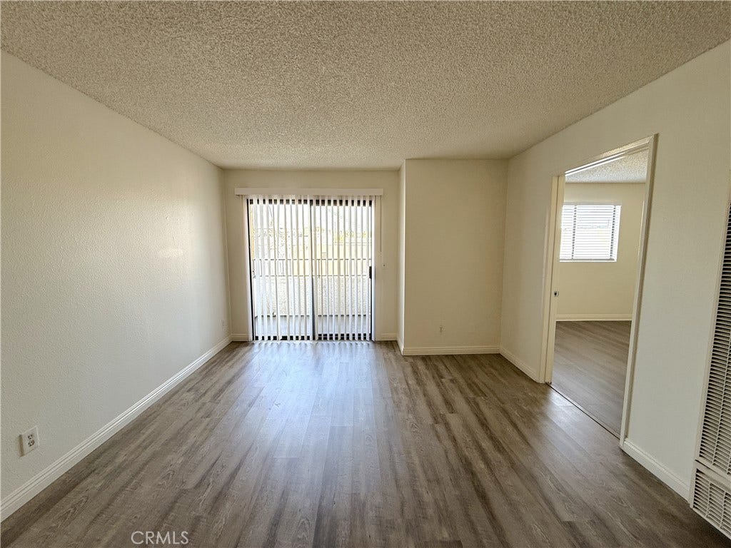 1212 Gladys Avenue, #201, Long Beach, CA 90804 1212 Gladys Avenue, #201, Long Beach, CA 90804