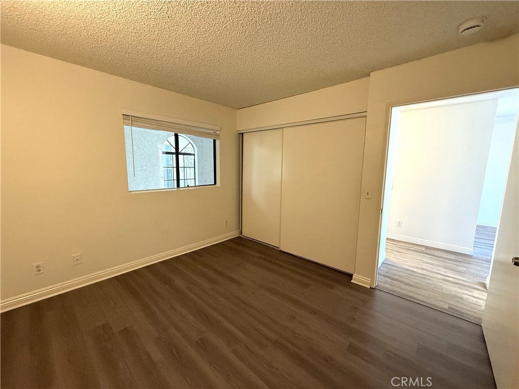 1212 Gladys Avenue, #201, Long Beach, CA 90804 1212 Gladys Avenue, #201, Long Beach, CA 90804