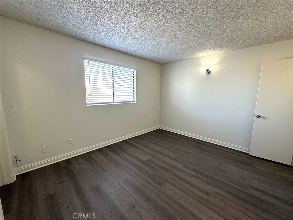 1212 Gladys Avenue, #201, Long Beach, CA 90804 1212 Gladys Avenue, #201, Long Beach, CA 90804