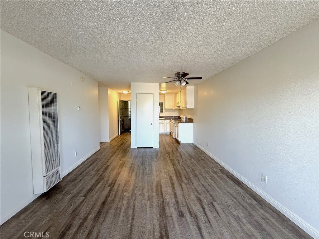 1212 Gladys Avenue, #201, Long Beach, CA 90804 1212 Gladys Avenue, #201, Long Beach, CA 90804