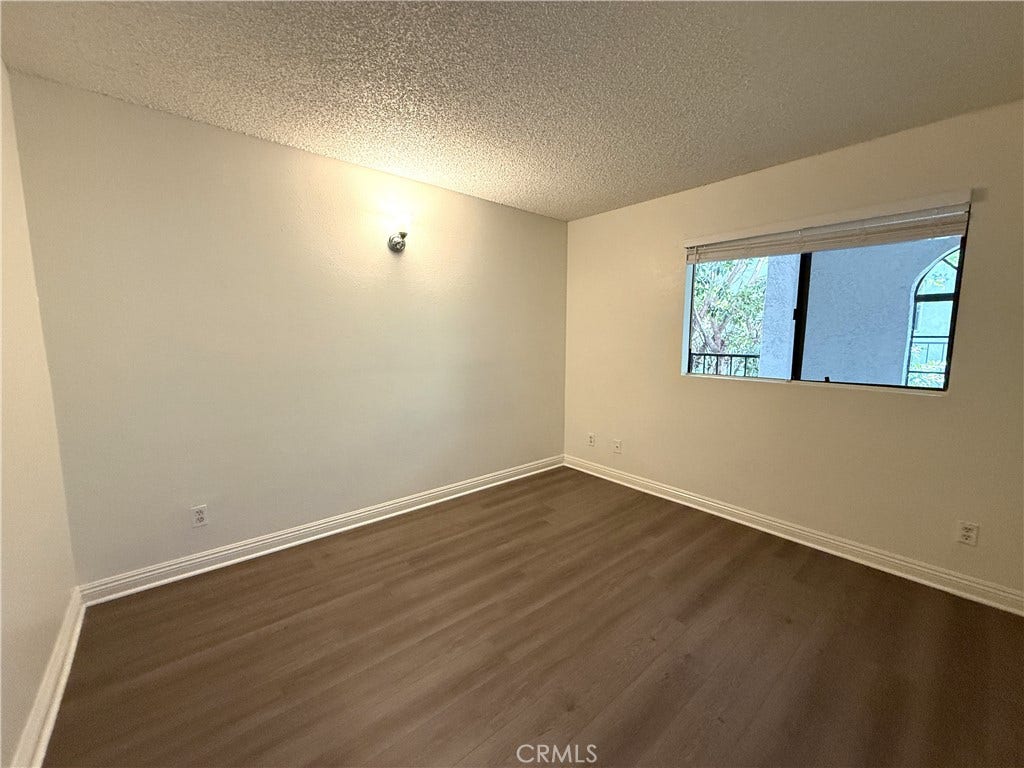 1212 Gladys Avenue, #201, Long Beach, CA 90804 1212 Gladys Avenue, #201, Long Beach, CA 90804