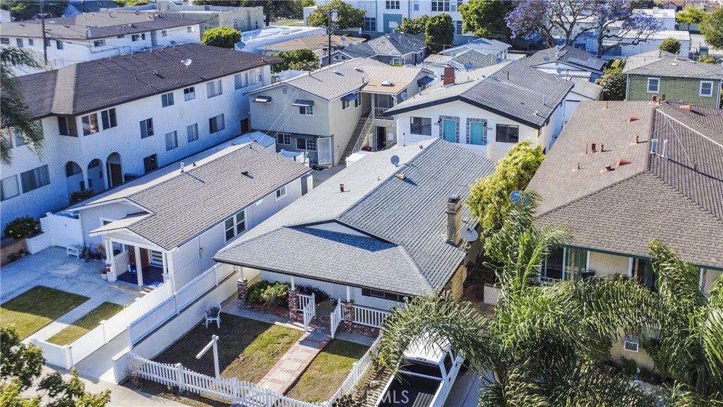 1054 W 23rd Street, San Pedro, CA 90731 1054 W 23rd Street, San Pedro, CA 90731