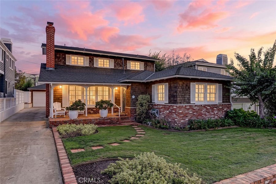 Property photo for 622 18th Street, Manhattan Beach, CA