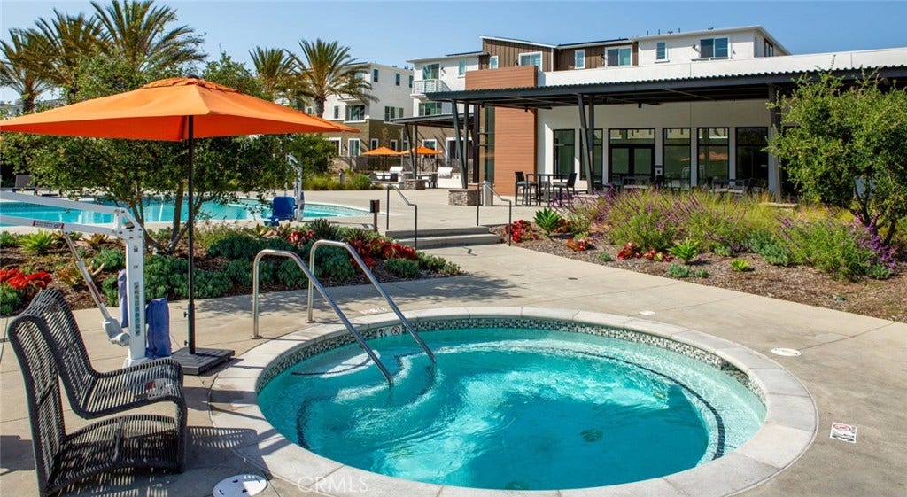 1590 W Maddison Way, San Pedro, CA 90732 1590 W Maddison Way, San Pedro, CA 90732