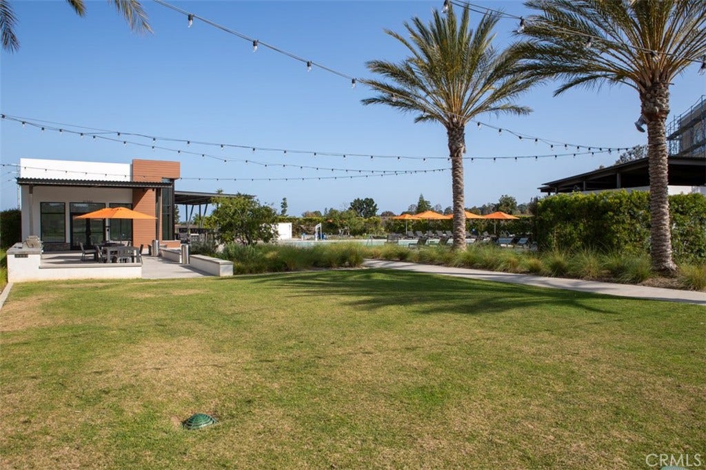1590 W Maddison Way, San Pedro, CA 90732 1590 W Maddison Way, San Pedro, CA 90732