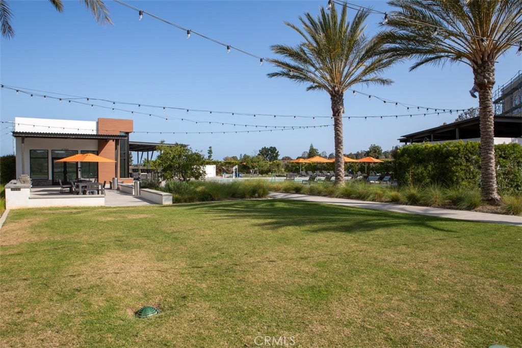 1582 W Maddison Way, San Pedro, CA 90732 1582 W Maddison Way, San Pedro, CA 90732