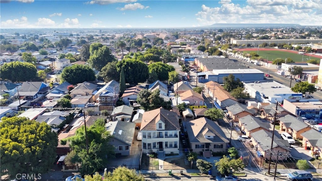 626 E 51st, Los Angeles, CA 90011 626 E 51st, Los Angeles, CA 90011