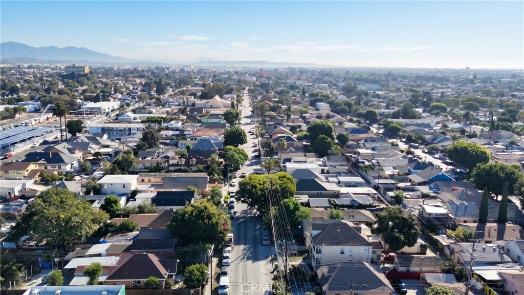 626 E 51st, Los Angeles, CA 90011 626 E 51st, Los Angeles, CA 90011