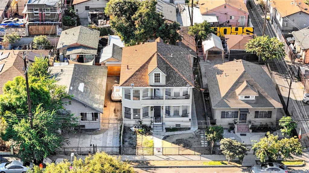 626 E 51st, Los Angeles, CA 90011 626 E 51st, Los Angeles, CA 90011