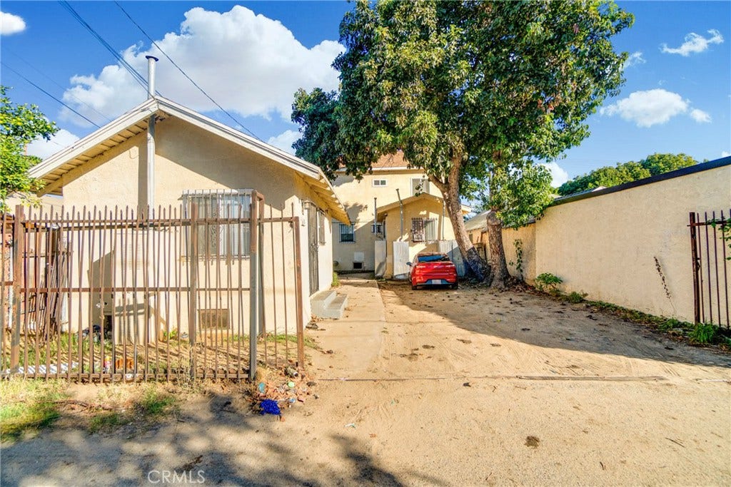 626 E 51st, Los Angeles, CA 90011 626 E 51st, Los Angeles, CA 90011