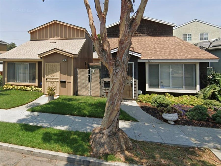 Property photo for 321 E Hullett, Long Beach, CA