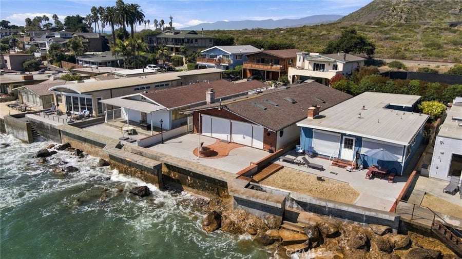 Property photo for 4136 Pacific Coast Highway, Ventura, CA