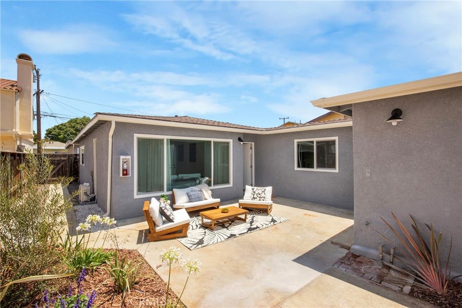 Property photo for 18508 Kingsdale Avenue, Redondo Beach, CA