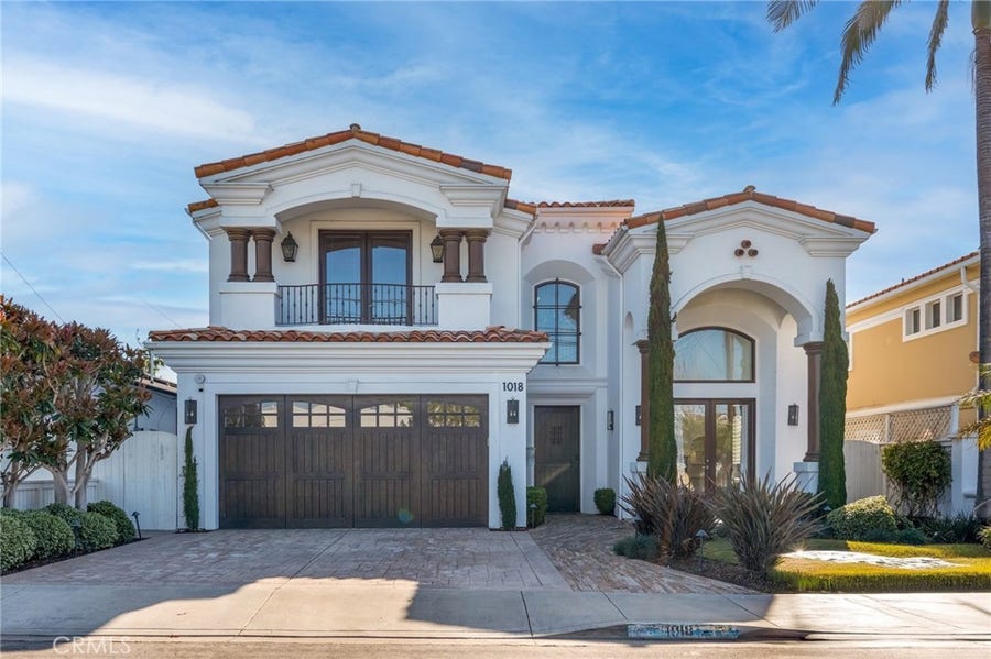 Property photo for 1018 11th Street, Manhattan Beach, CA