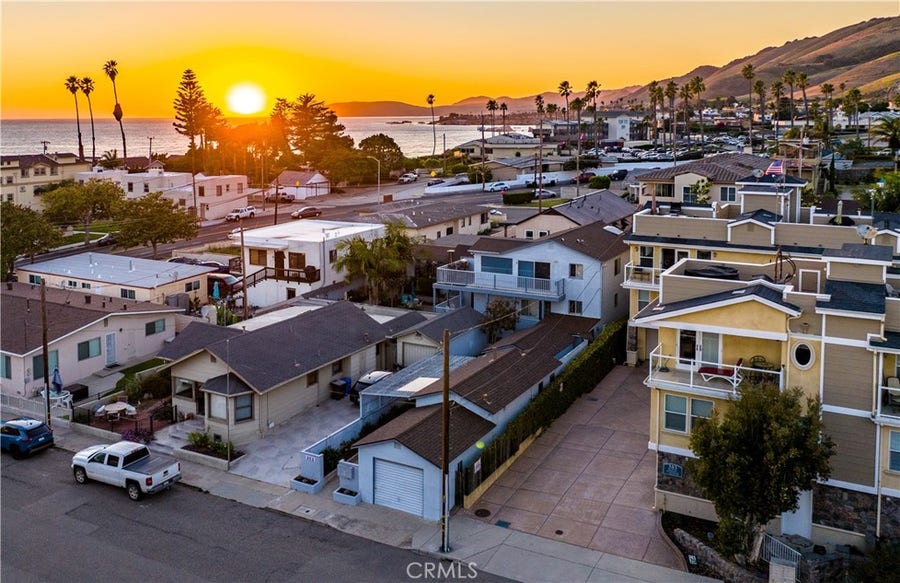 Property photo for 351 San Luis Ave, Pismo Beach, CA