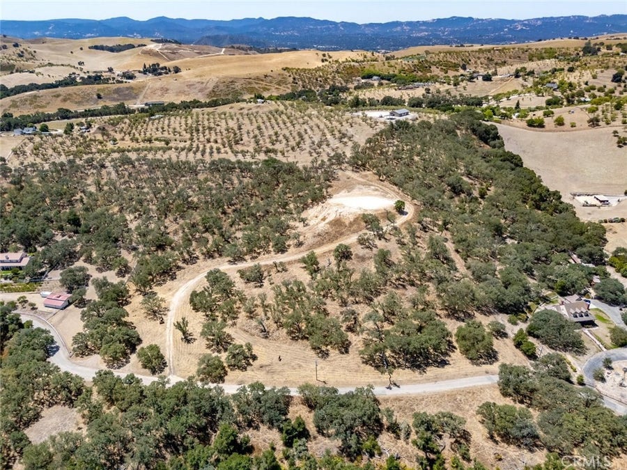 Property photo for 835 Spring Creek Way, Templeton, CA