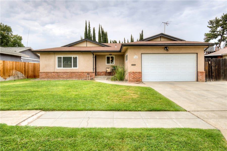 Property photo for 1488 E Los Altos, Fresno, CA