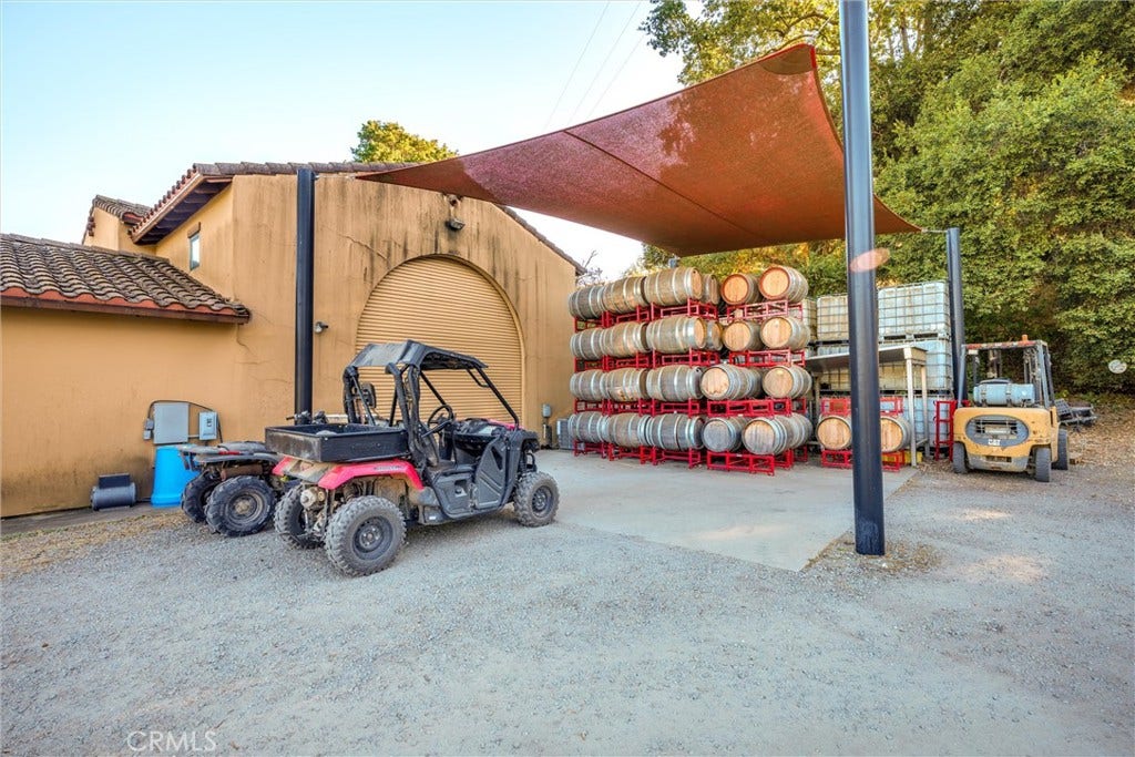 Winery/Barrel Room