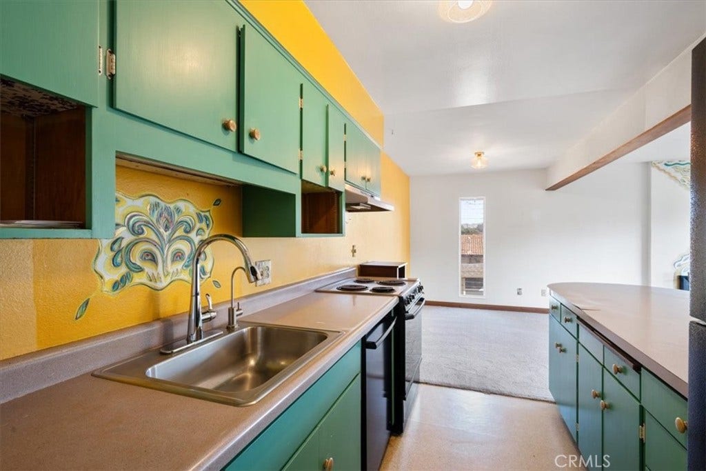 Upper Level Kitchen & Dining Area
