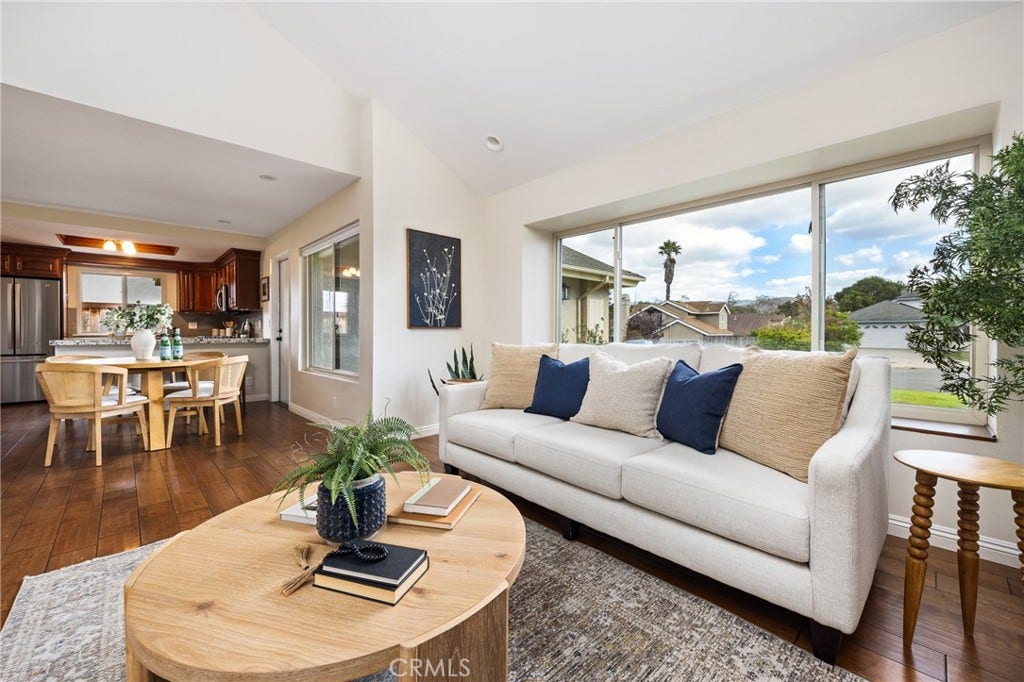 833 Escuela Court, San Luis Obispo, CA 93405 833 Escuela Court, San Luis Obispo, CA 93405