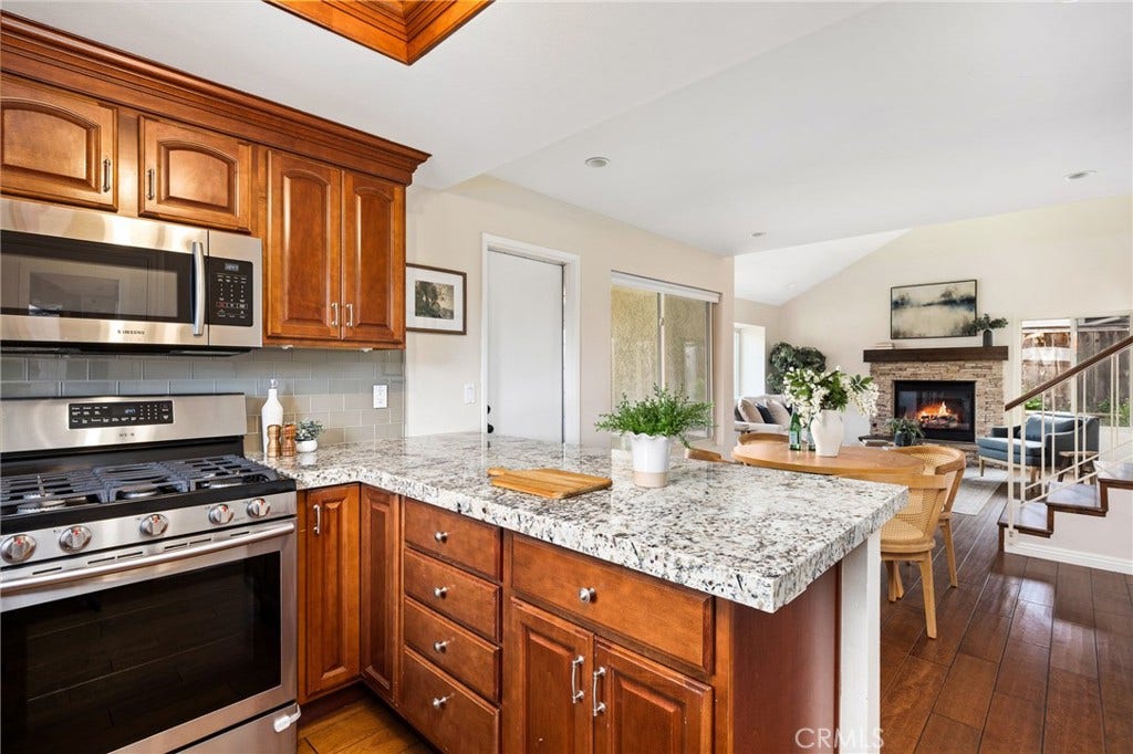833 Escuela Court, San Luis Obispo, CA 93405 833 Escuela Court, San Luis Obispo, CA 93405