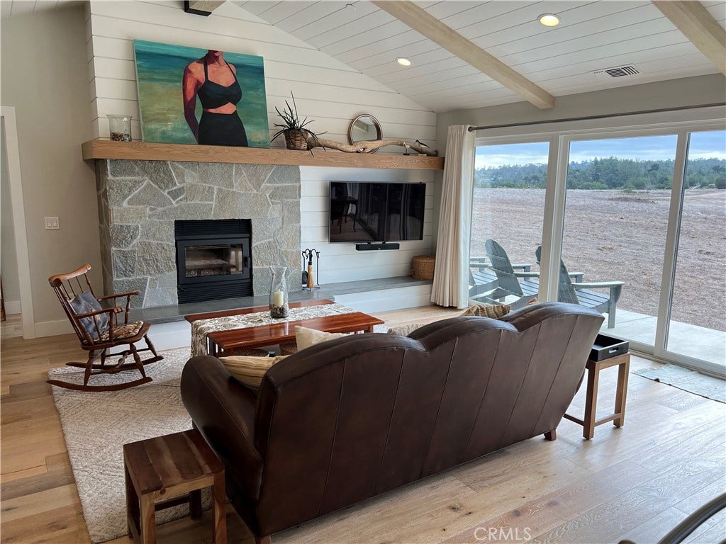 526 Huntington Road, Cambria, CA 93428 526 Huntington Road, Cambria, CA 93428