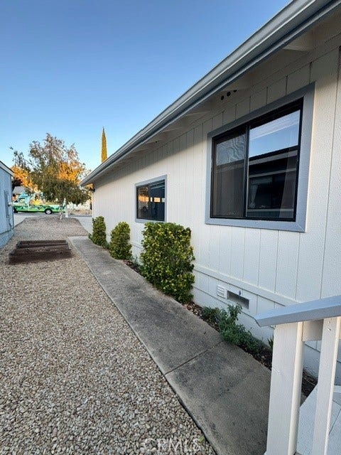4907 Longhorn Ln., Paso Robles, CA 93446 Entrance on right side of house