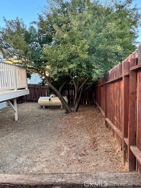 4907 Longhorn Ln., Paso Robles, CA 93446 Back yard and propane tank