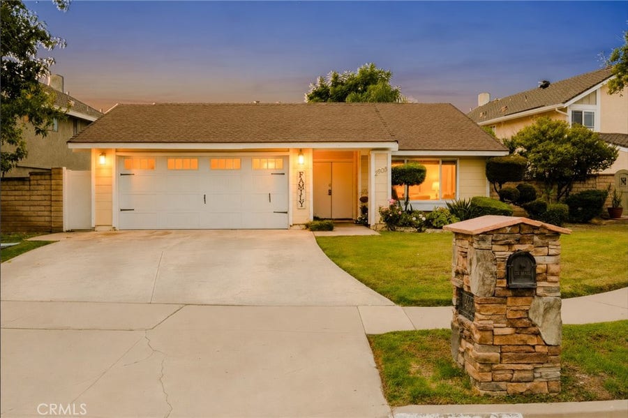 Property photo for 2905 El Paso Ave, Simi Valley, CA