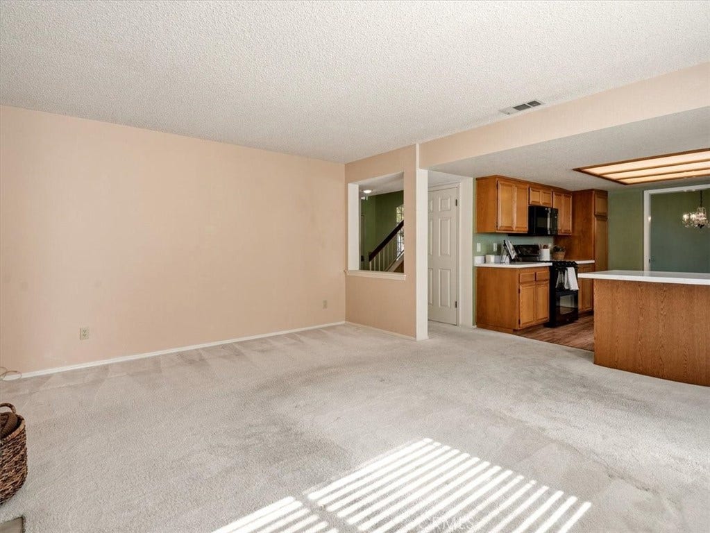 900 Calvert, Lompoc, CA 93436 900 Calvert, Lompoc, CA 93436