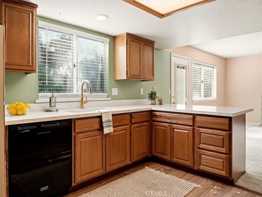 900 Calvert, Lompoc, CA 93436 900 Calvert, Lompoc, CA 93436