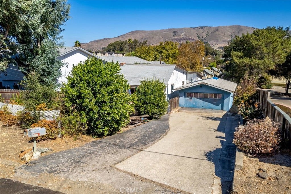 3280 Rockview, San Luis Obispo, CA 93401 3280 Rockview, San Luis Obispo, CA 93401
