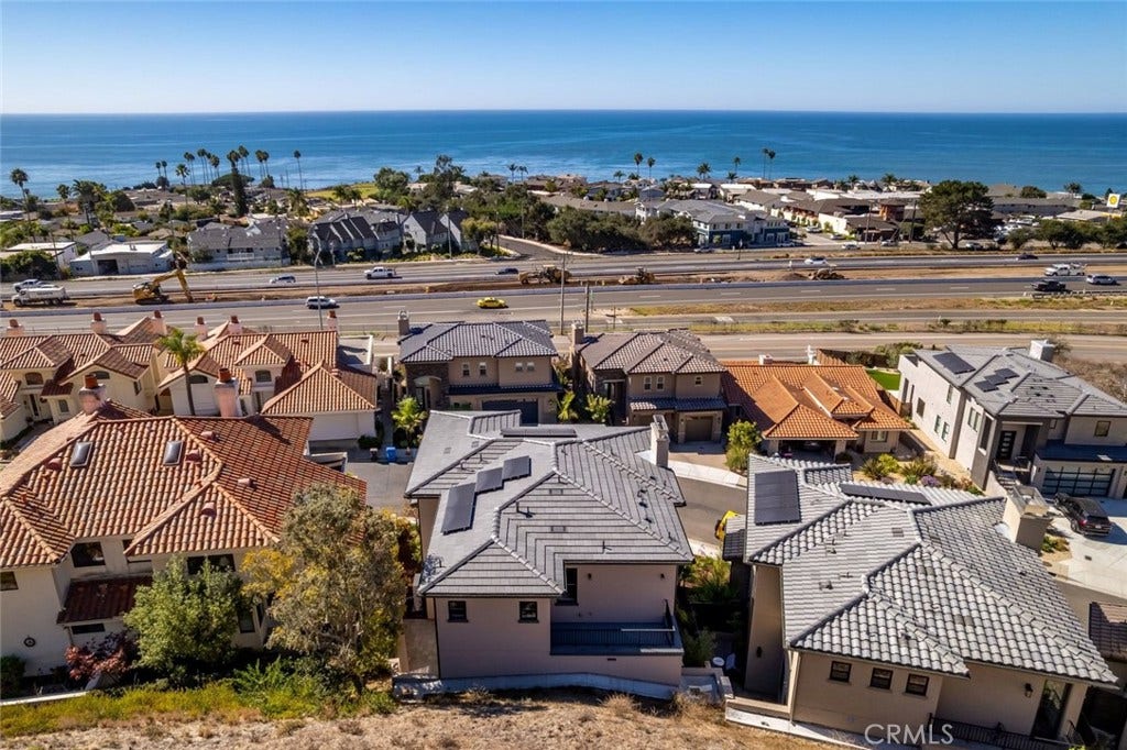 2732 Barcelona, Pismo Beach, CA 93449 2732 Barcelona, Pismo Beach, CA 93449