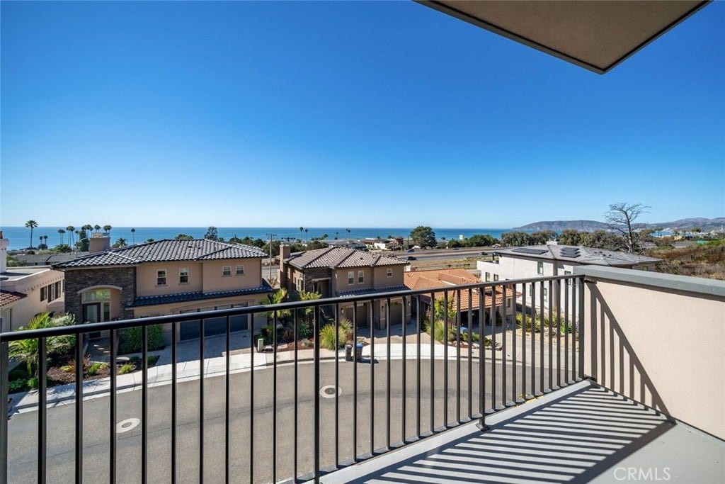 2732 Barcelona, Pismo Beach, CA 93449 2732 Barcelona, Pismo Beach, CA 93449