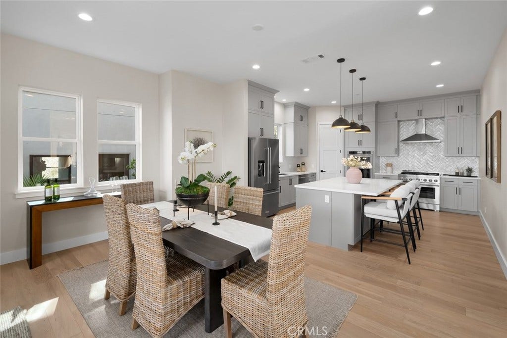 2732 Barcelona, Pismo Beach, CA 93449 2732 Barcelona, Pismo Beach, CA 93449