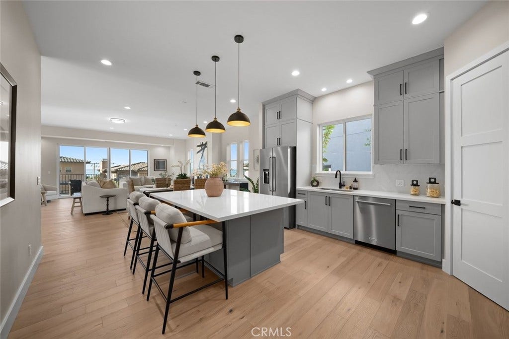 2732 Barcelona, Pismo Beach, CA 93449 2732 Barcelona, Pismo Beach, CA 93449
