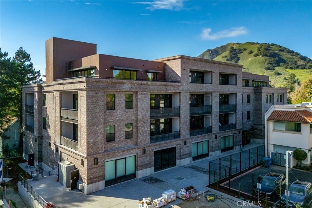 581 Higuera Street, #406, San Luis Obispo, CA 93401 581 Higuera Street, #406, San Luis Obispo, CA 93401