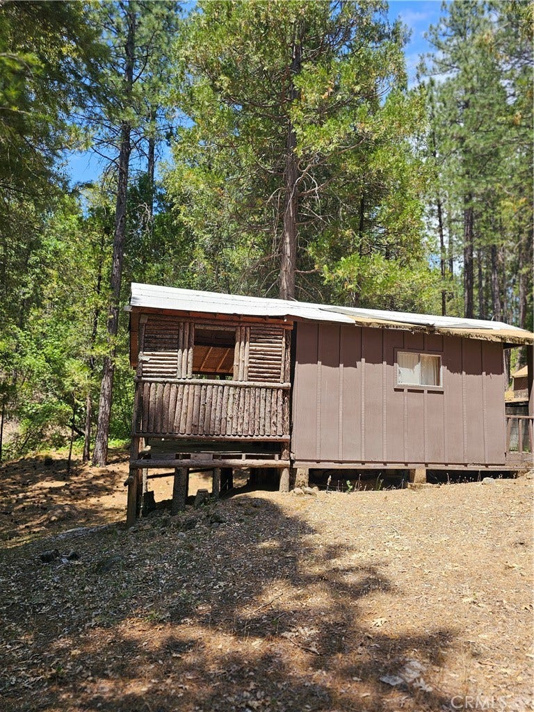 Property photo for 15824 Valhalla Drive, Oak Run, CA