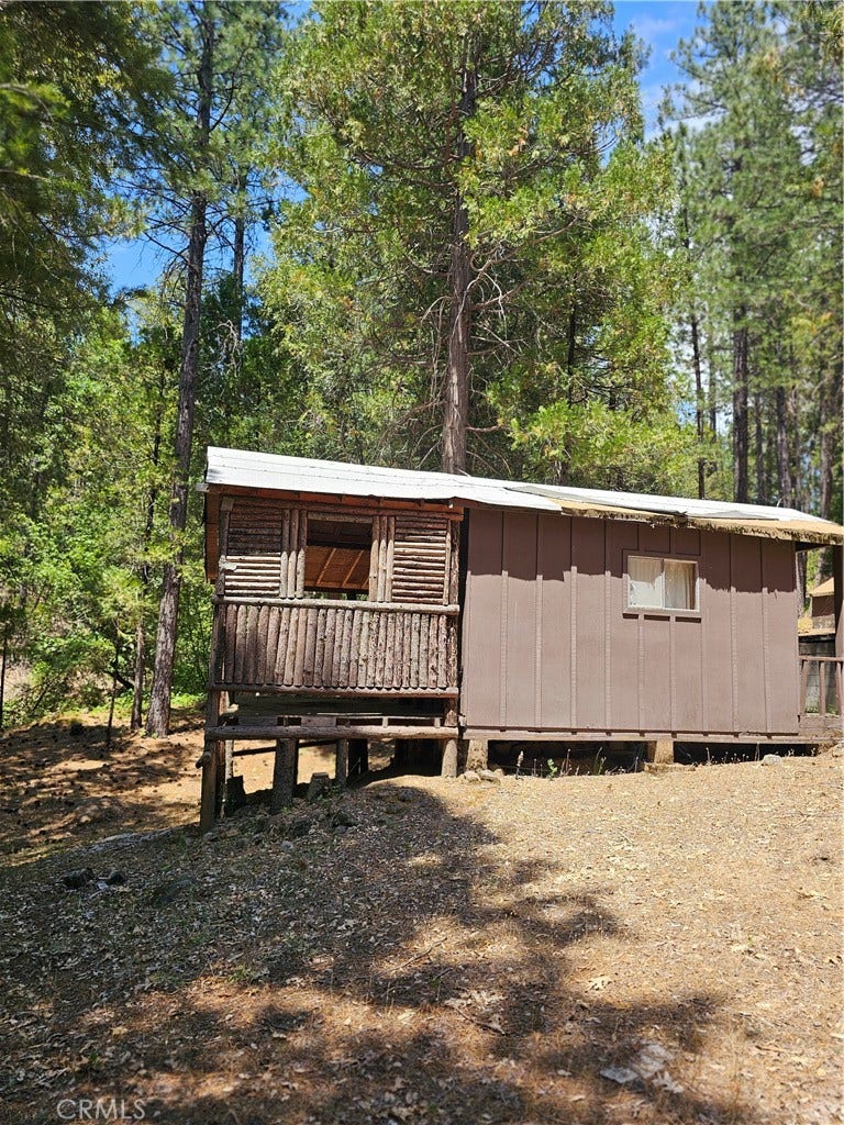 Property photo for 15824 Valhalla Drive, Oak Run, CA