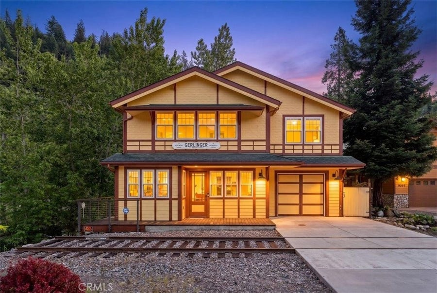 Property photo for 6200 Scherrer, Dunsmuir, CA