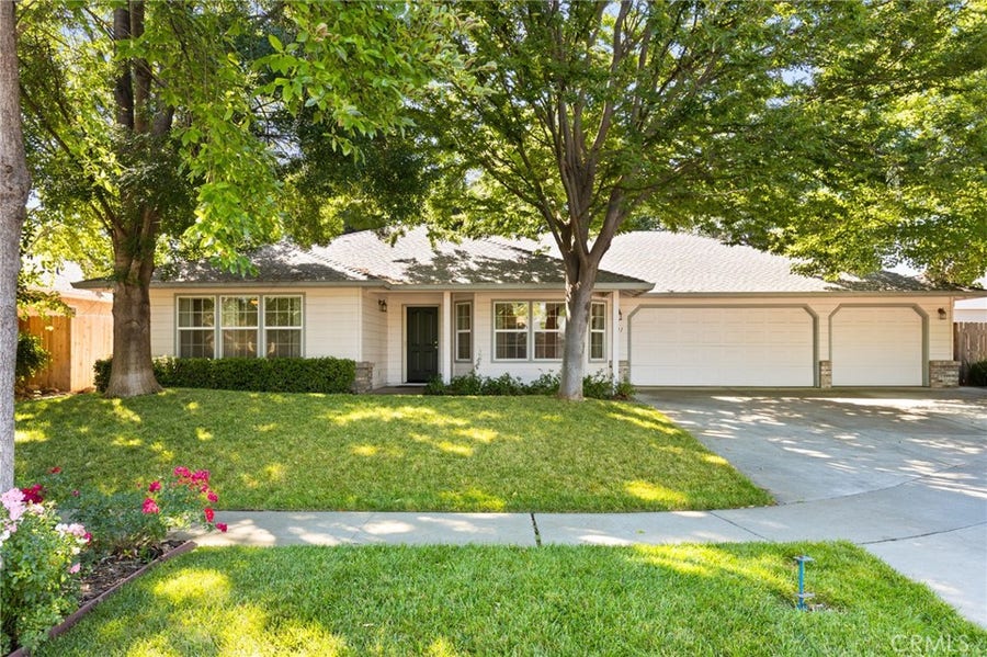 Property photo for 321 Mesa Verde Court, Chico, CA