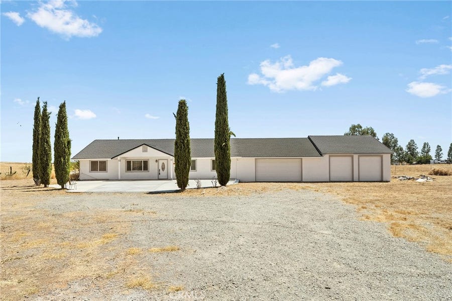 Property photo for 24661 Rowland Ln, Corning, CA