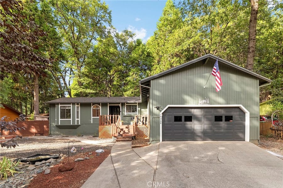 Property photo for 14368 Sinclair Circle, Magalia, CA