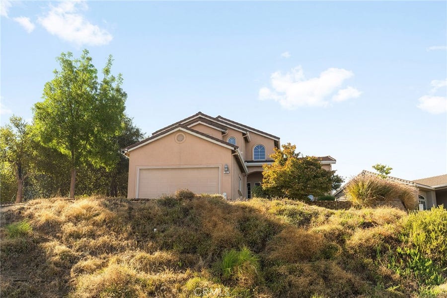 Property photo for 304 Mira Loma Drive, Oroville, CA