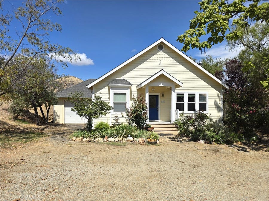 Property photo for 149 View Ln, Oroville, CA