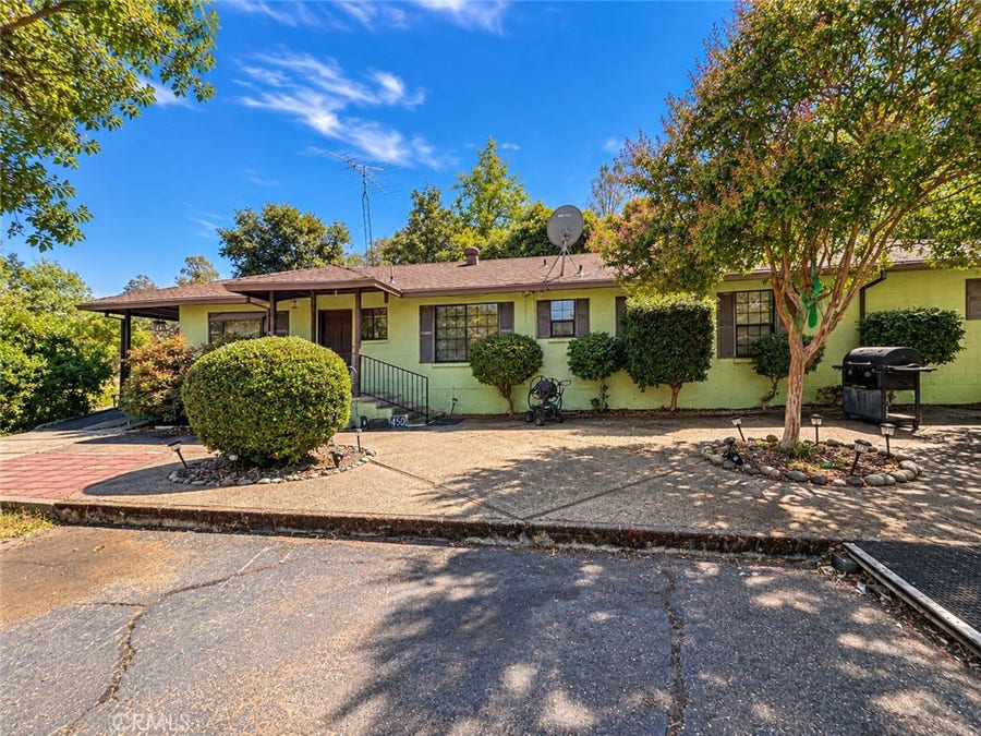 Property photo for 450 Oakvale, Oroville, CA
