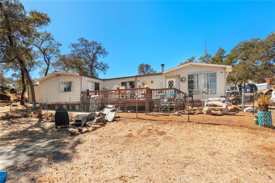 Property photo for 215 Rodmore Lane, Oroville, CA