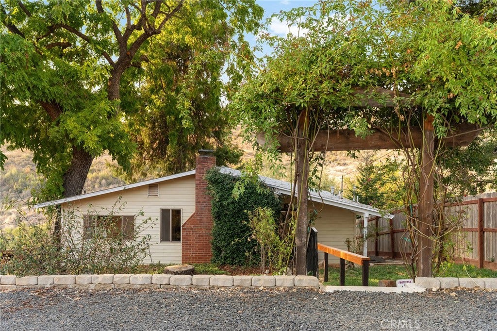 3703 Honey Run Road, Paradise, CA 95969 3703 Honey Run Road, Paradise, CA 95969