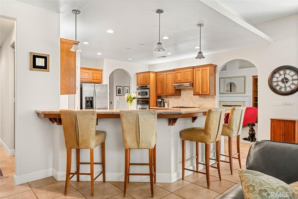 1 London Court, Chico, CA 95973